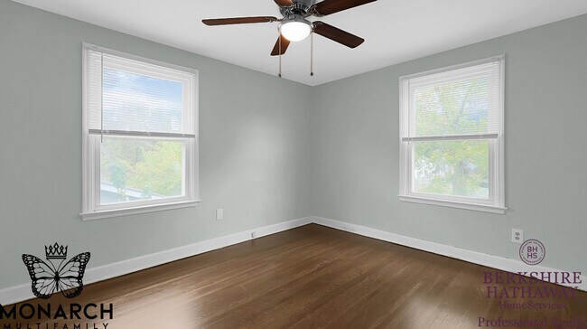 Building Photo - 223-227 S Warren