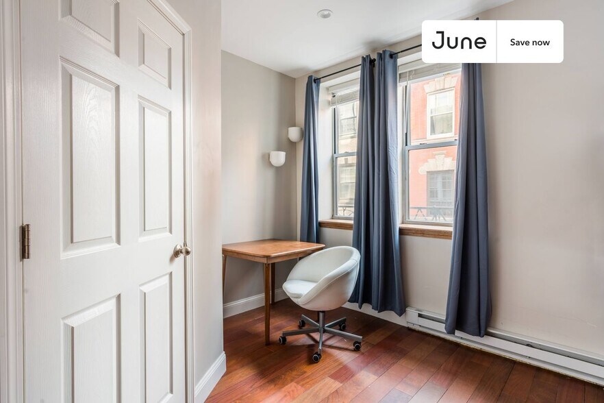 Building Photo - 121 Salem St