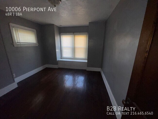 Building Photo - 10006 Pierpont Ave