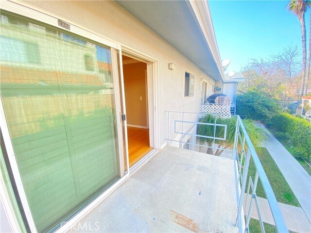 Building Photo - 418 E Harvard Rd