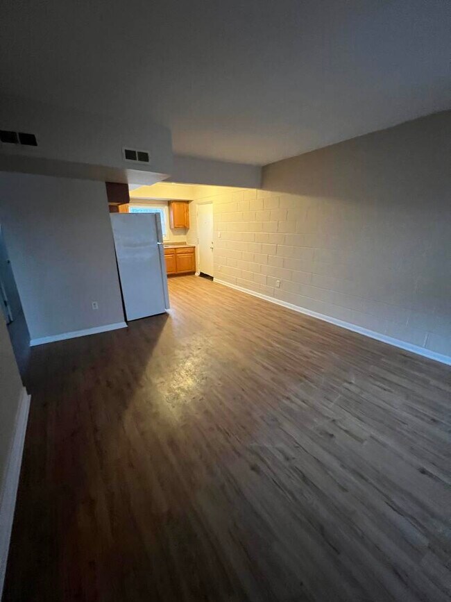 Building Photo - 2904 Elizabeth Ave