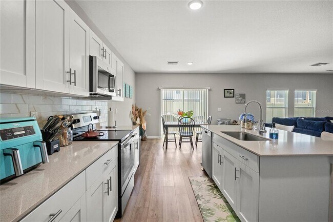 Building Photo - 7580 Freesia Trce