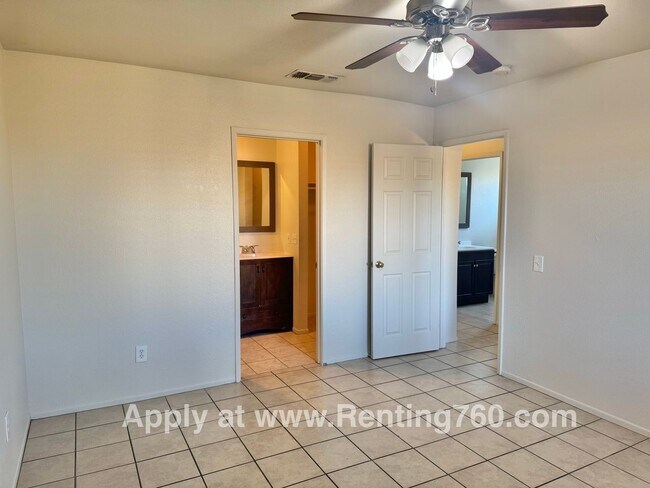Building Photo - 7237 Murray Ln