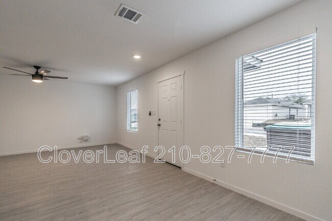 Building Photo - 12858 Ratcliff Lk