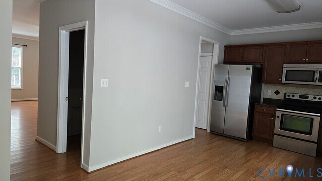 Building Photo - 9102 Mayland Dr