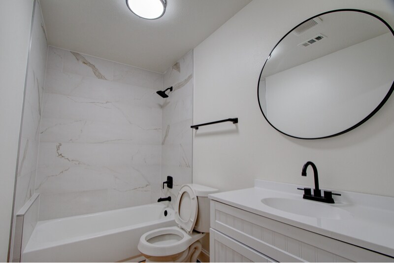 Building Photo - 1212 Tulane Dr