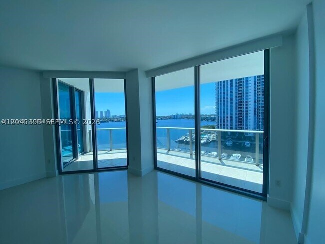 Building Photo - 17301 Biscayne Blvd