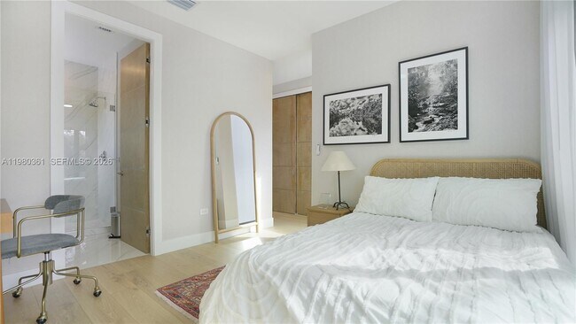 Building Photo - 3075 Mary St