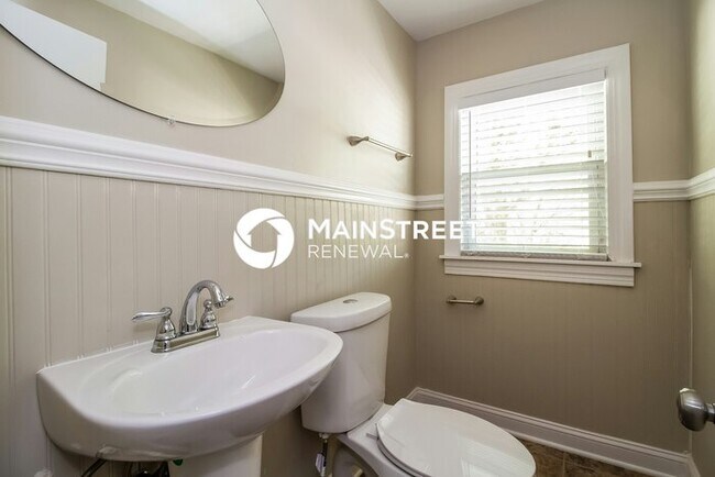 Building Photo - 3 Bedroom Pet-Friendly Home in Louisville,...