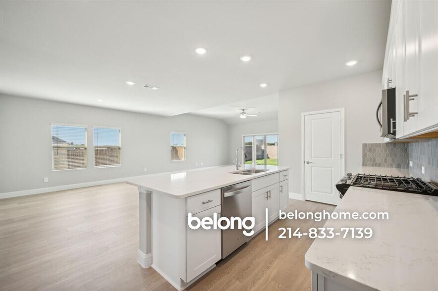 Building Photo - 611 Marigold Hl Wy