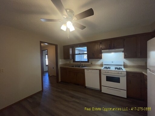 Building Photo - 126 N Maplewood Ave