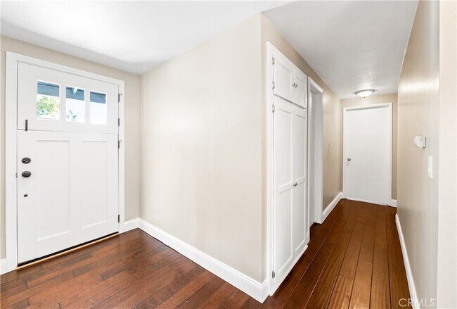 Building Photo - 16311 Woodstock Ln