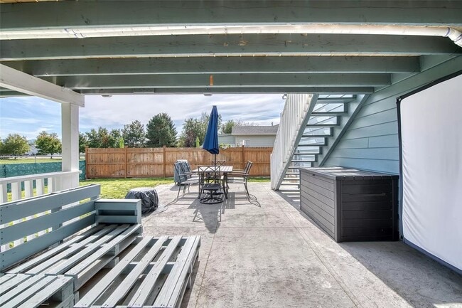 Building Photo - Spacious 4 bed/ 3 bath Hamilton Home