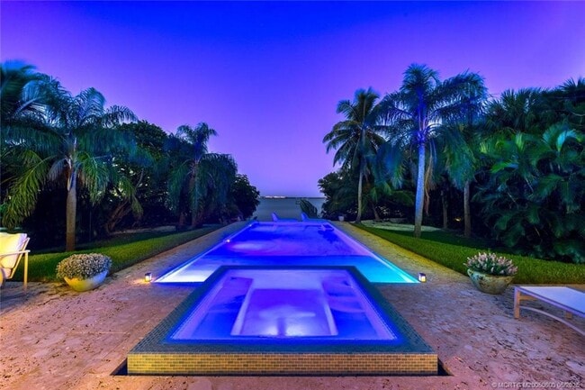 Building Photo - 62 S Sewalls Point Rd