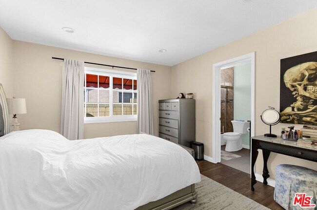 Building Photo - 13223 Arabella St