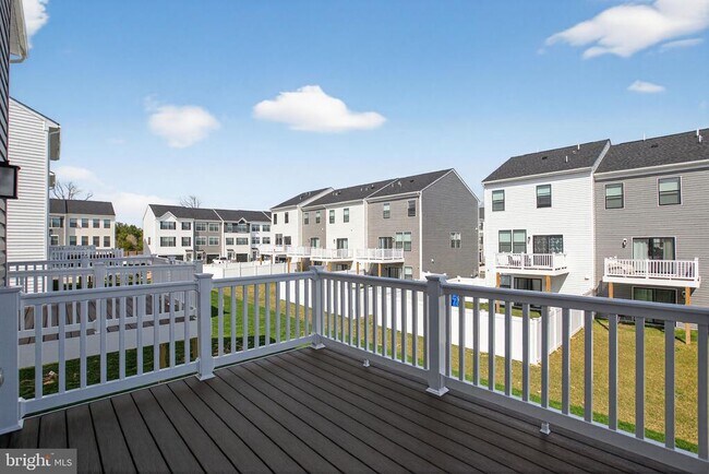 Building Photo - 436 Whirl Ln