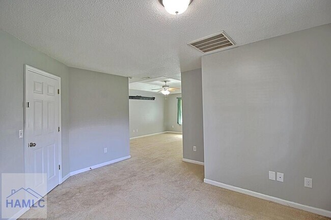 Building Photo - 173 Arlen Dr
