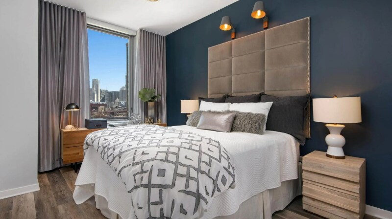 Building Photo - 640 W Huron St