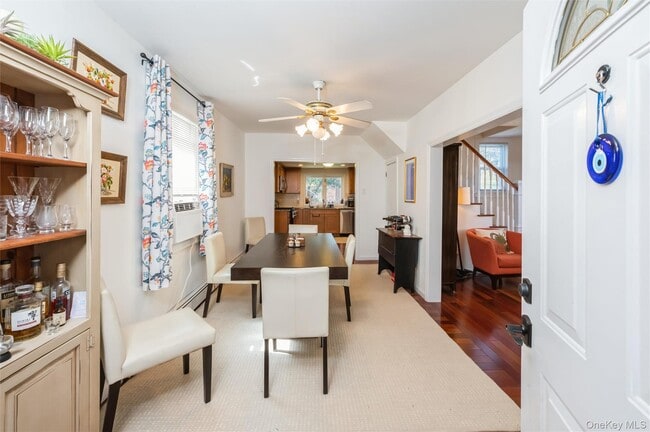 Building Photo - 18 S Washington Ave