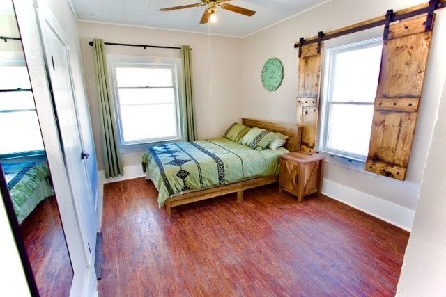 Building Photo - 707 Saint Marys St