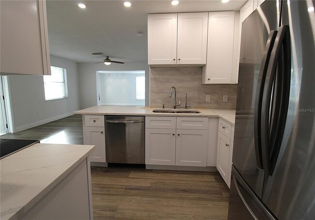 Building Photo - 2345 Floyd St