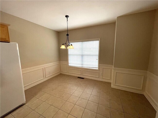 Building Photo - 2207 Pebble Beach Dr