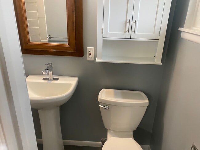 Building Photo - House in Morton, IL - 3 Bedroom/ 2.5 Baths