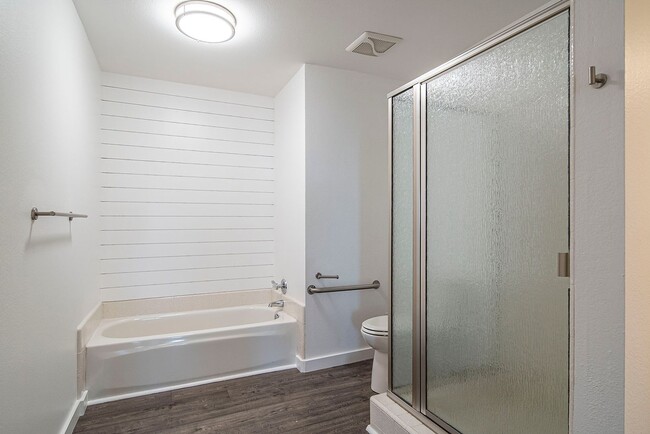 Building Photo - Ocean View Home