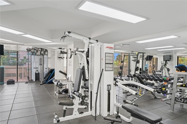 Building Photo - 20185 E Country Club Dr