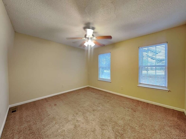 Building Photo - 3817 Old Norcross Rd