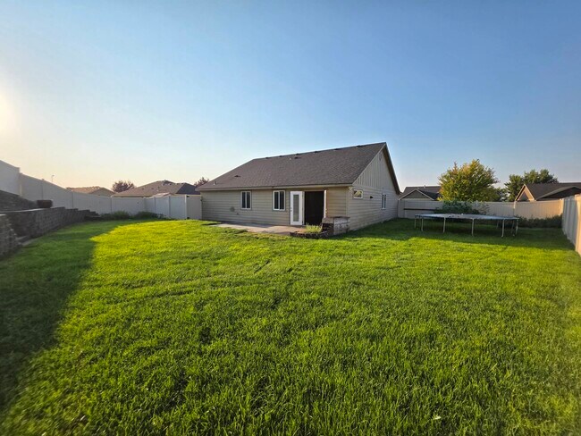 Building Photo - 6009 Pimlico Dr
