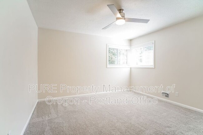 Building Photo - 3520 SW Coronado St