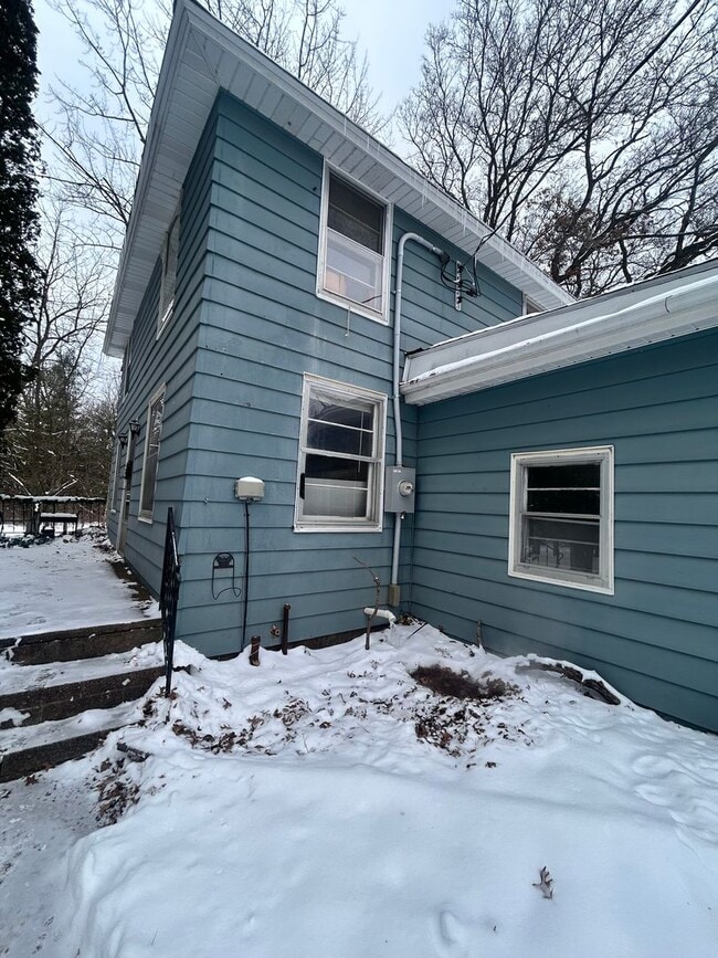 Primary Photo - E3144 Willow Rd