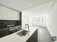 Building Photo - 3 bedroom 3 bathroom / Doorman/ Gym/ Pool ...
