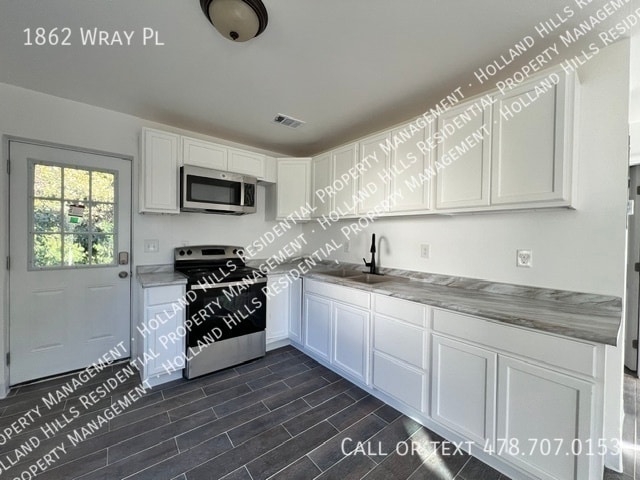 Building Photo - 1862 Wray Pl