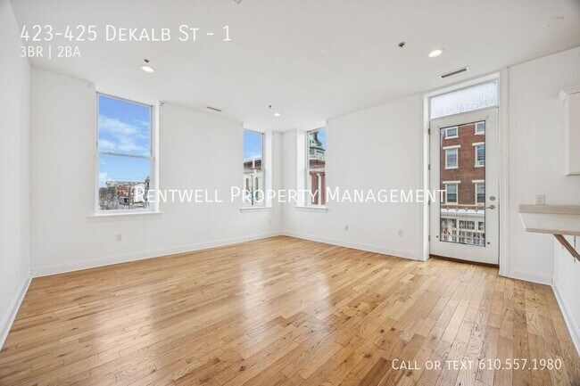 Building Photo - 423-425 Dekalb St-1