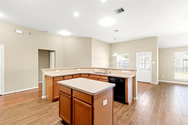 Building Photo - 4931 Harbor Glen Ln
