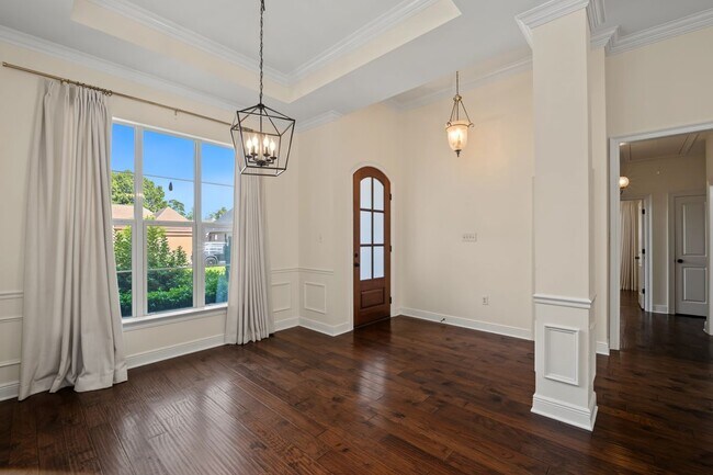 Building Photo - 404 Golden Leaf Ct