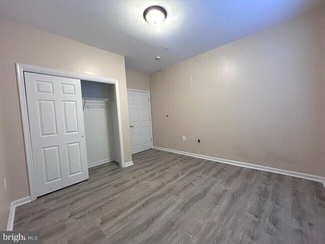 Building Photo - 2921 Deer Hollow Way