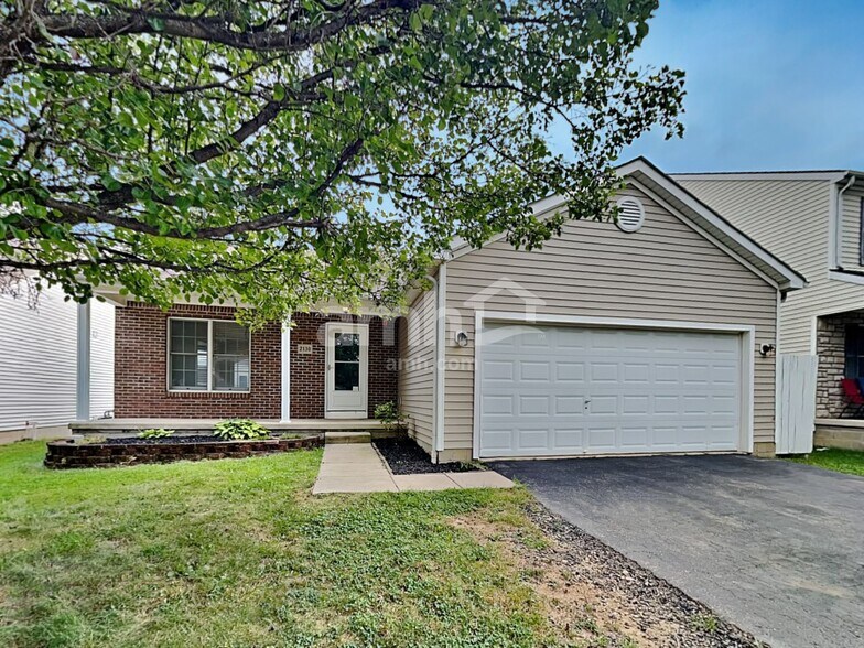 Primary Photo - 2130 Winding Hollow Dr