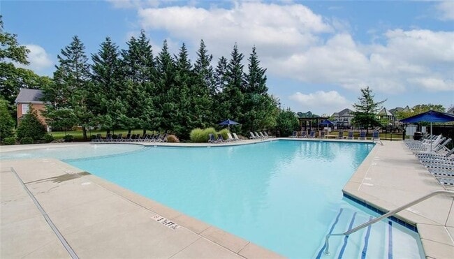 Building Photo - 4591 Silver Oak Dr