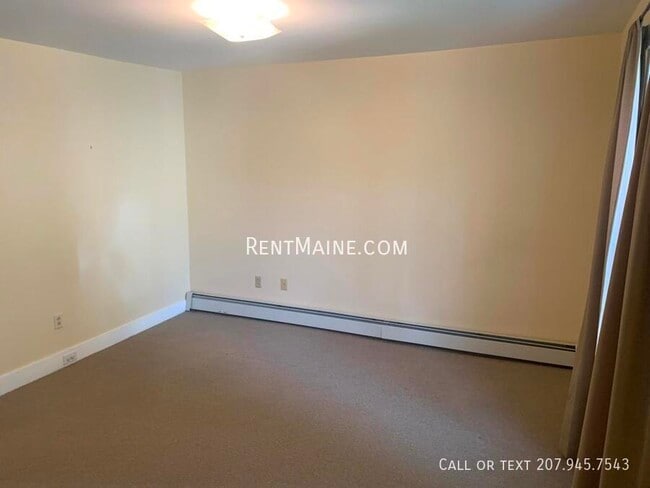 Building Photo - 94 Western Ave