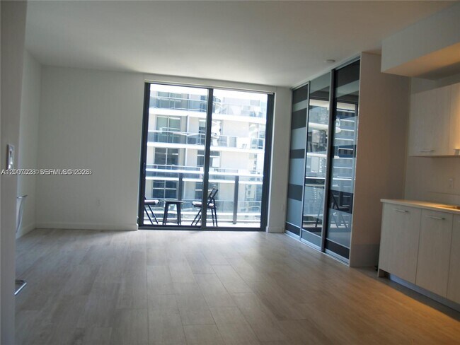 Building Photo - 55 SW 9th St