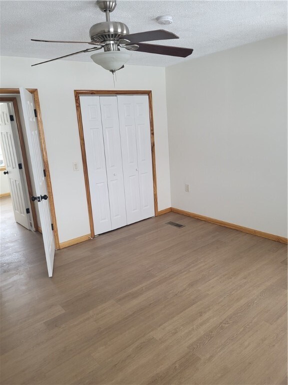 Building Photo - 4199 W Hill Rd