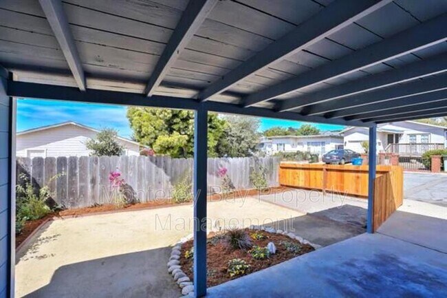 Building Photo - 1623 San Pablo Ave
