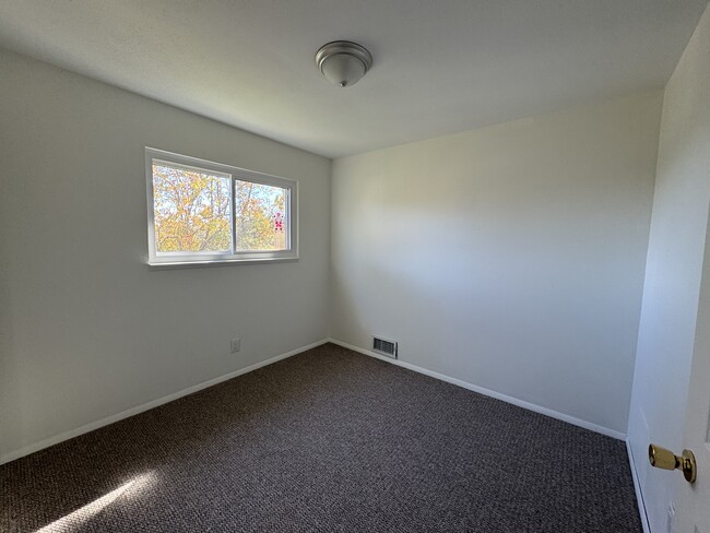 Bedroom 2 - 3 Oak Drive Cir