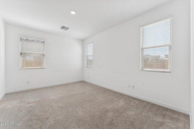 Building Photo - 8344 N 170th Ln