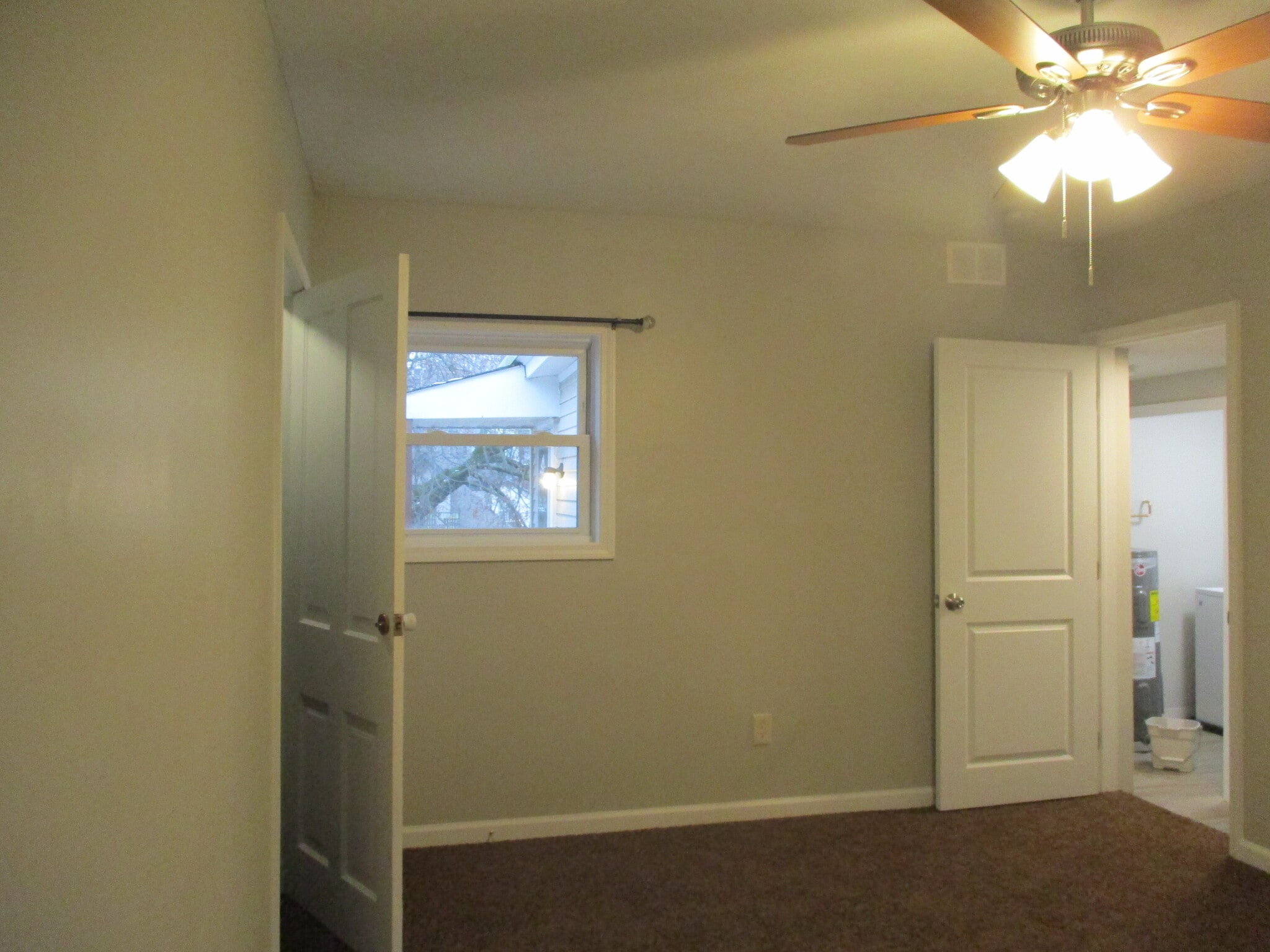 Bedroom - 461 Broadway St