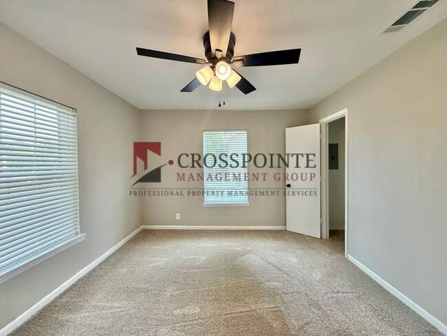 Building Photo - 1309 Lamar St