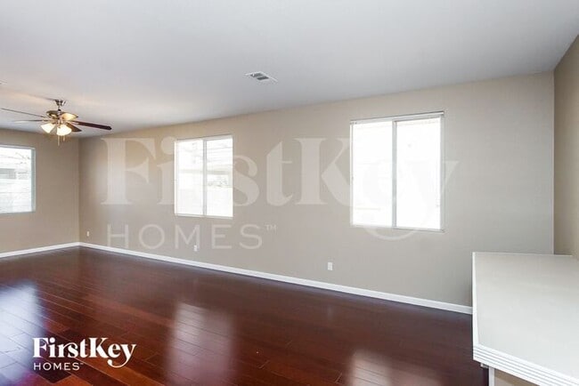 Building Photo - 9361 Lugo St